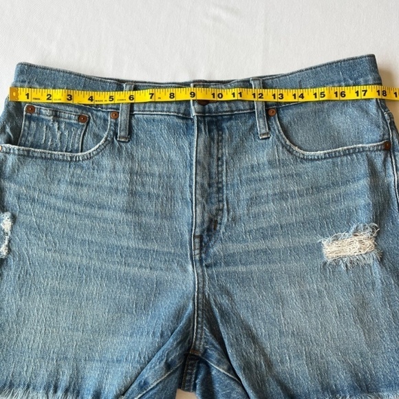 Madewell Cut-Off High Rise Jean Shorts sz 32 - Picture 3 of 9